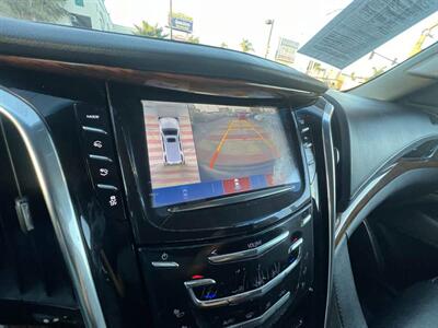 2017 Cadillac Escalade ESV Luxury   - Photo 21 - Inglewood, CA 90304