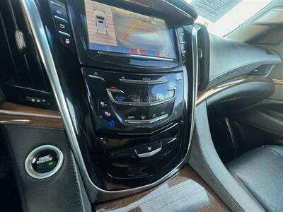 2017 Cadillac Escalade ESV Luxury   - Photo 22 - Inglewood, CA 90304