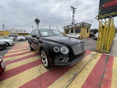 2018 Bentley Bentayga W12 Signature   - Photo 3 - Inglewood, CA 90304