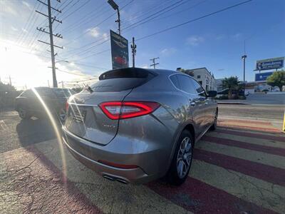 2020 Maserati Levante S   - Photo 5 - Inglewood, CA 90304