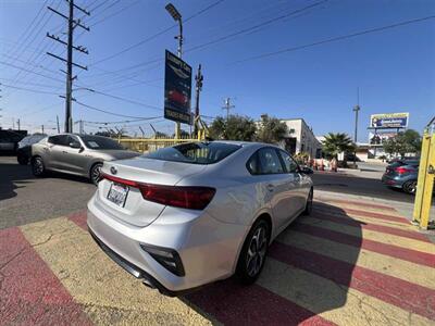 2019 Kia Forte LXS   - Photo 5 - Inglewood, CA 90304