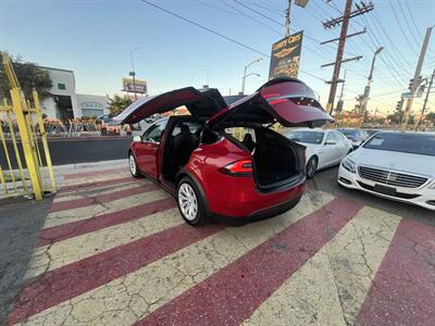 2021 Tesla Model X Long Range Plus   - Photo 8 - Inglewood, CA 90304