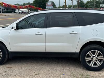 2017 Chevrolet Traverse LT   - Photo 1 - Savannah, TN 38372-9999