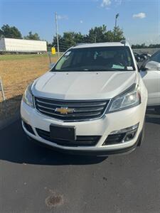 2017 Chevrolet Traverse LT   - Photo 2 - Savannah, TN 38372-9999