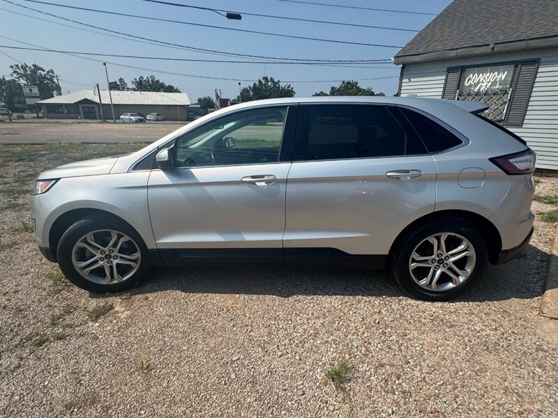 2017 Ford Edge Titanium   - Photo 1 - Savannah, TN 38372-9999