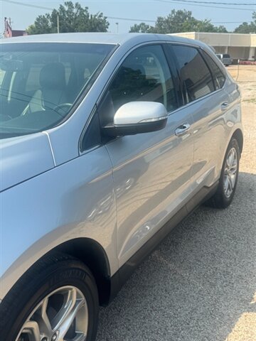 2017 Ford Edge Titanium - Photo 5 - Savannah, TN 38372-9999