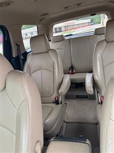 2011 GMC Acadia SLT-1   - Photo 19 - Savannah, TN 38372-9999