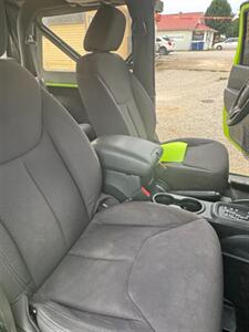 2013 Jeep Wrangler Sport   - Photo 14 - Savannah, TN 38372-9999