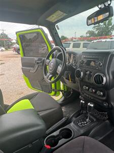 2013 Jeep Wrangler Sport   - Photo 15 - Savannah, TN 38372-9999