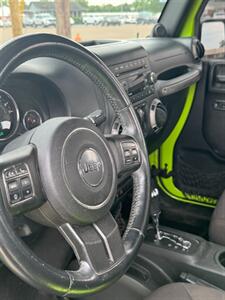 2013 Jeep Wrangler Sport   - Photo 13 - Savannah, TN 38372-9999