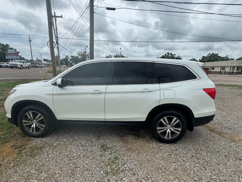 2017 Honda Pilot EX-L  TOURING - Photo 1 - Savannah, TN 38372-9999