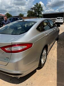 2014 Ford Fusion SE   - Photo 4 - Savannah, TN 38372-9999