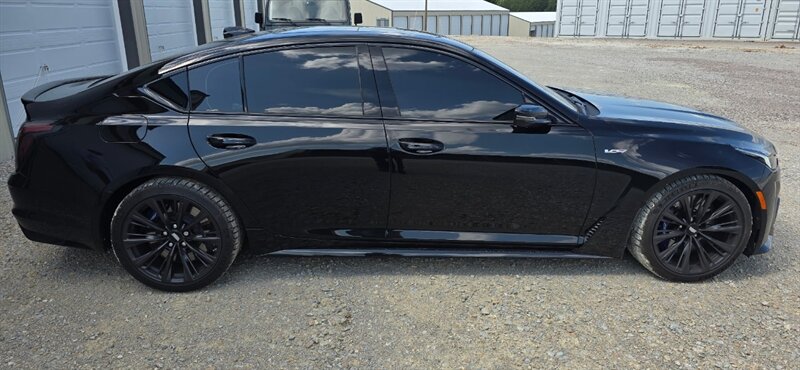 2022 Cadillac CT5-V Blackwing - Photo 2 - Savannah, TN 38372-9999