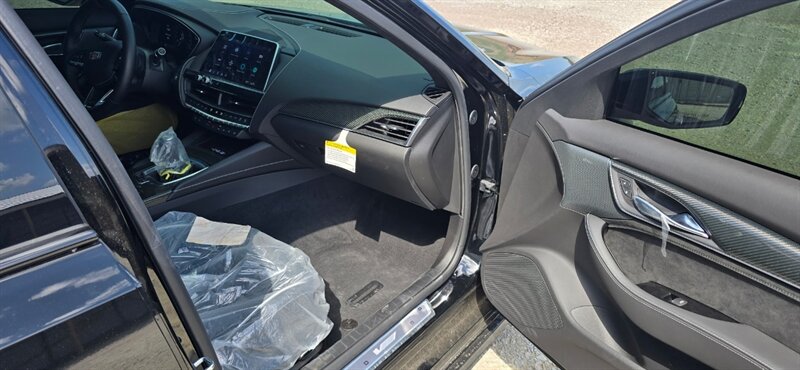 2022 Cadillac CT5-V Blackwing - Photo 8 - Savannah, TN 38372-9999