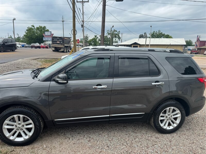 2015 Ford Explorer XLT - Photo 3 - Savannah, TN 38372-9999