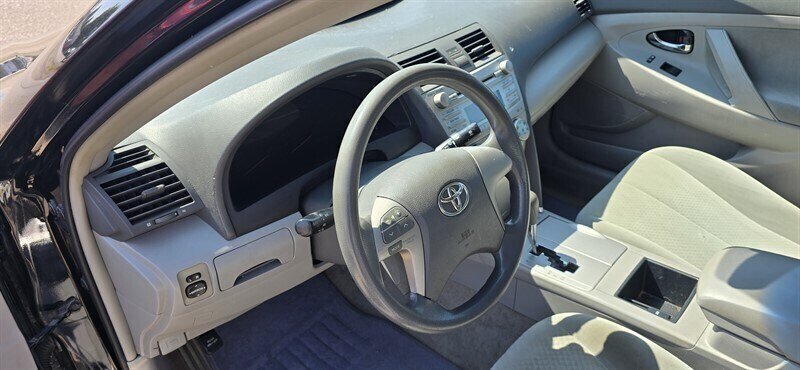 2009 Toyota Camry LT - Photo 10 - Savannah, TN 38372-9999