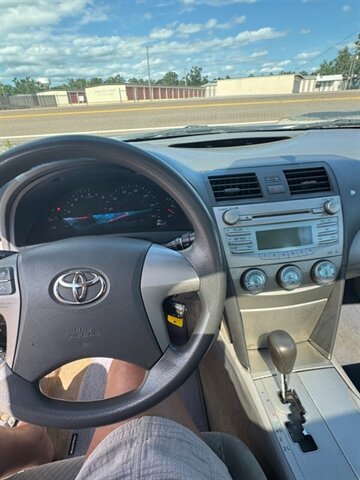 2009 Toyota Camry LT - Photo 12 - Savannah, TN 38372-9999