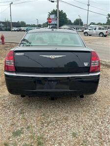 2006 Chrysler 300C   - Photo 8 - Savannah, TN 38372-9999