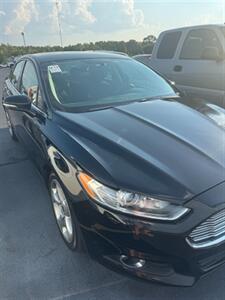 2016 Ford Fusion SE   - Photo 1 - Savannah, TN 38372-9999