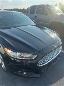 2016 Ford Fusion SE   - Photo 2 - Savannah, TN 38372-9999