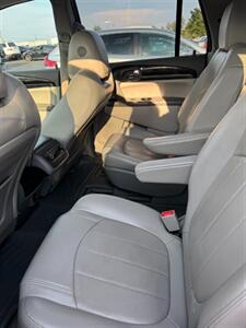 2017 Buick Enclave Premium   - Photo 12 - Savannah, TN 38372-9999