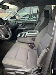 2017 Chevrolet Silverado 1500 LT   - Photo 9 - Savannah, TN 38372-9999