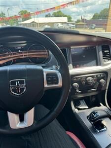2014 Dodge Charger SXT   - Photo 5 - Savannah, TN 38372-9999
