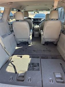 2016 Kia Sedona L   - Photo 15 - Savannah, TN 38372-9999