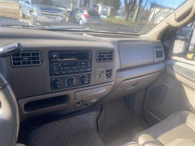 2001 Ford F-250 Super Duty XL   - Photo 9 - Savannah, TN 38372-9999