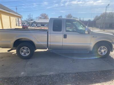 2001 Ford F-250 Super Duty XL   - Photo 2 - Savannah, TN 38372-9999