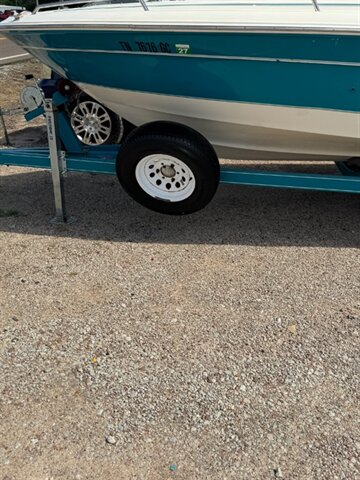 1994 Sea Ray open 20 foot Run About - Photo 9 - Savannah, TN 38372-9999