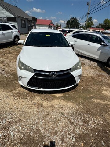 2015 Toyota Camry SE - Photo 2 - Savannah, TN 38372-9999