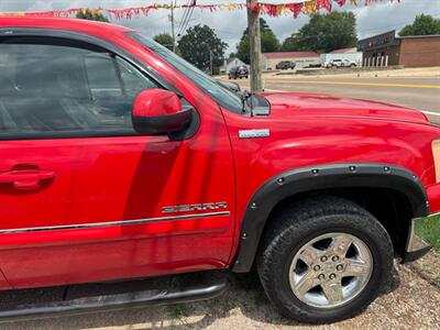 2011 GMC Sierra 1500 SLT   - Photo 5 - Savannah, TN 38372-9999