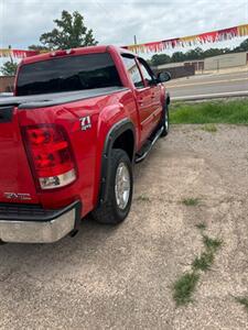 2011 GMC Sierra 1500 SLT   - Photo 12 - Savannah, TN 38372-9999