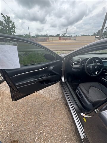 2018 Toyota Camry LE - Photo 15 - Savannah, TN 38372-9999