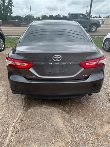 2018 Toyota Camry LE - Photo 17 - Savannah, TN 38372-9999