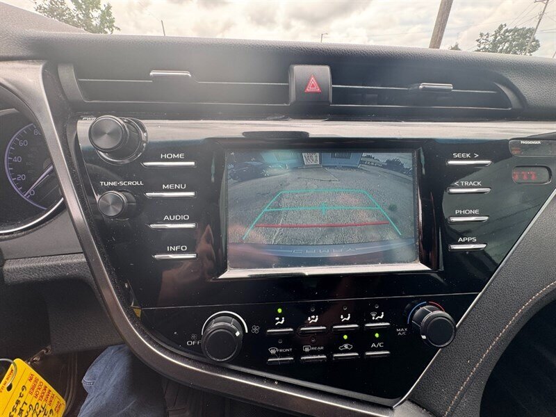 2018 Toyota Camry LE - Photo 13 - Savannah, TN 38372-9999