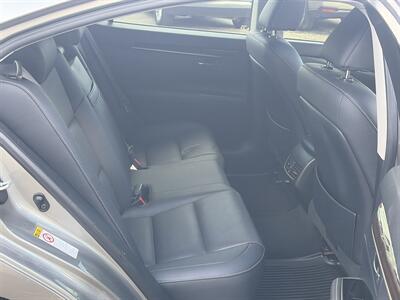 2016 Lexus ES 350   - Photo 9 - East Dundee, IL 60118