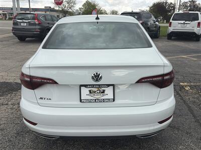 2020 Volkswagen Jetta R-Line   - Photo 6 - East Dundee, IL 60118