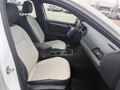 2020 Volkswagen Jetta R-Line   - Photo 10 - East Dundee, IL 60118