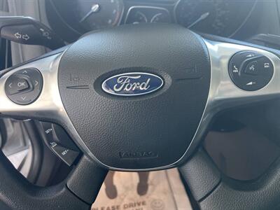 2014 Ford Focus SE   - Photo 15 - East Dundee, IL 60118