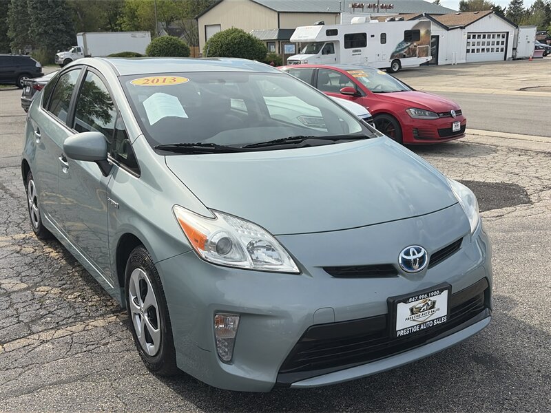 2013 Toyota Prius's photo
