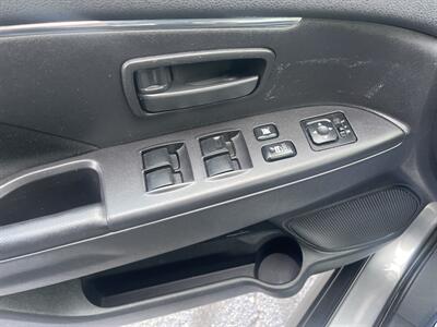 2015 Mitsubishi Outlander Sport ES   - Photo 15 - East Dundee, IL 60118