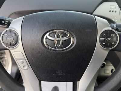 2014 Toyota Prius Two   - Photo 16 - East Dundee, IL 60118