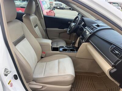 2013 Toyota Camry Hybrid LE   - Photo 10 - East Dundee, IL 60118