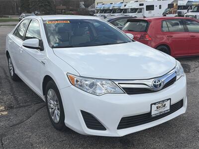 2013 Toyota Camry Hybrid LE   - Photo 1 - East Dundee, IL 60118