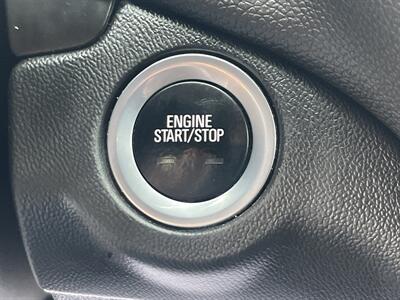 2018 Chevrolet Equinox LT - Photo 19 - East Dundee, IL 60118