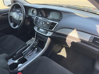 2013 Honda Accord LX - Photo 11 - East Dundee, IL 60118