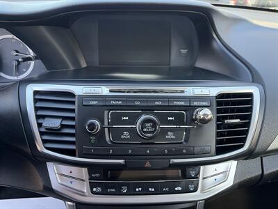 2013 Honda Accord LX - Photo 13 - East Dundee, IL 60118