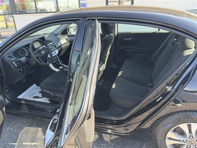 2013 Honda Accord LX - Photo 8 - East Dundee, IL 60118